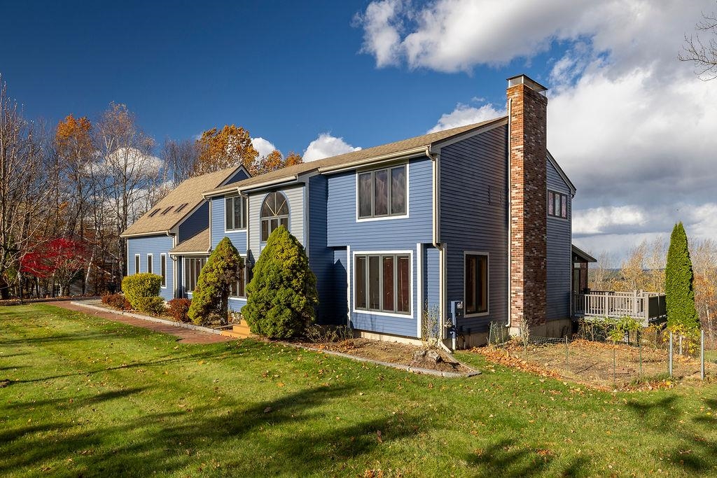 8 Longview Drive Bow, NH 03304 - Photo 2 of 43