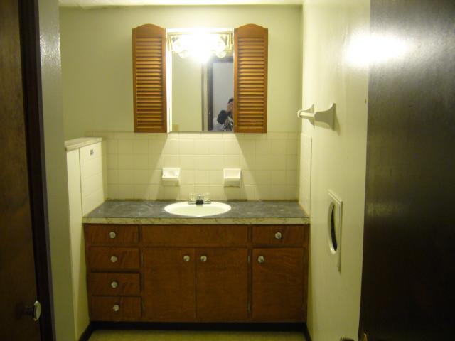 5184 Karl Road, Unit 5186 Columbus, OH 43229 - Photo 8 of 11