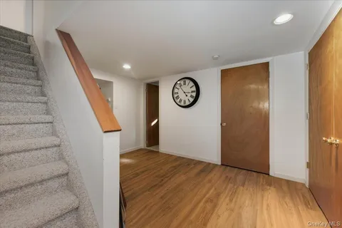 $650,000 | 10 Darnley Place, Huntington Station, NY 11746