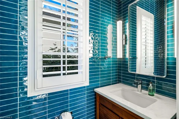 $16,500 | 2904 Tiburon Boulevard East, Naples, FL 34109