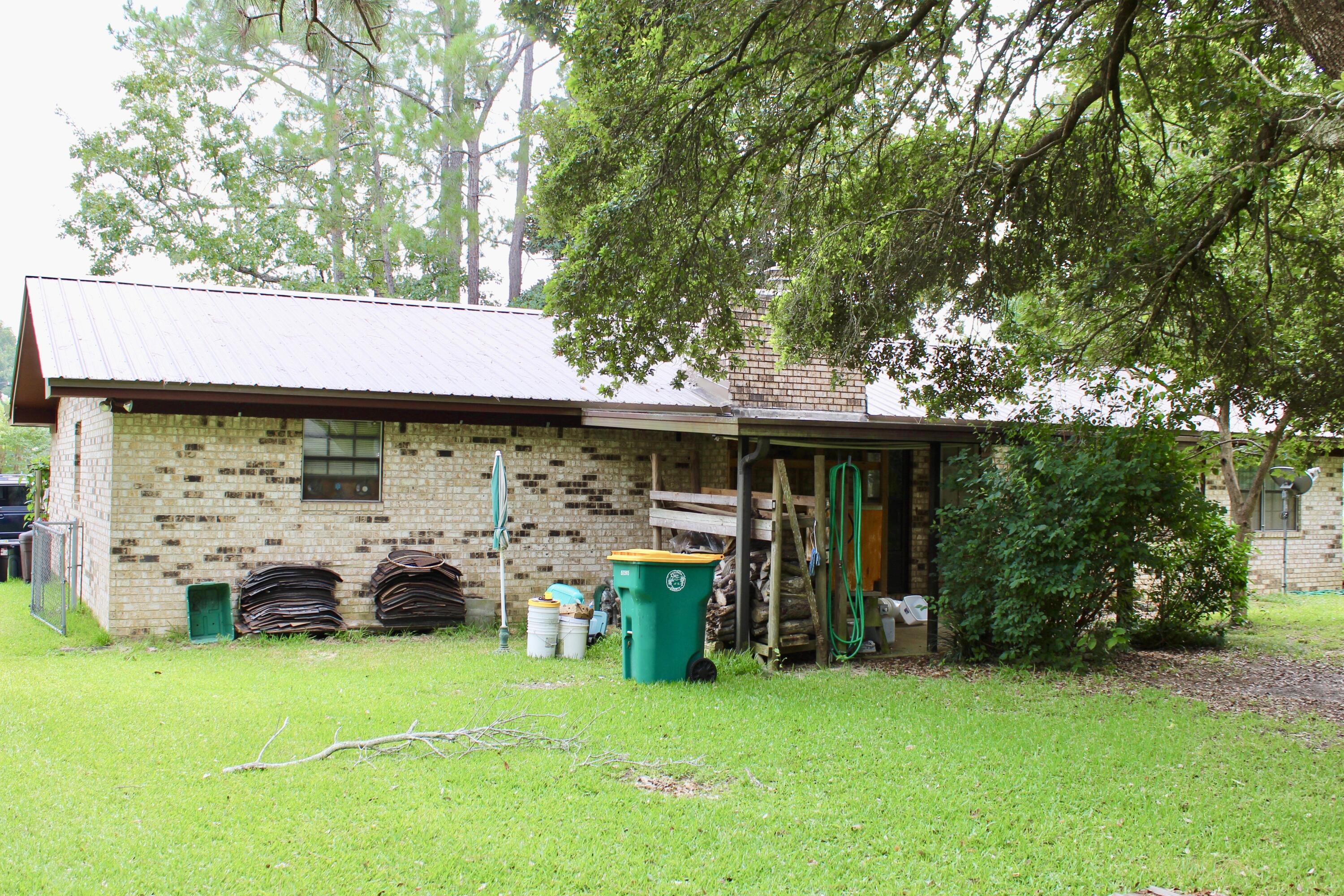 5446 Monterrey Road Crestview, FL 32539 - Photo 17 of 26 CV Back House