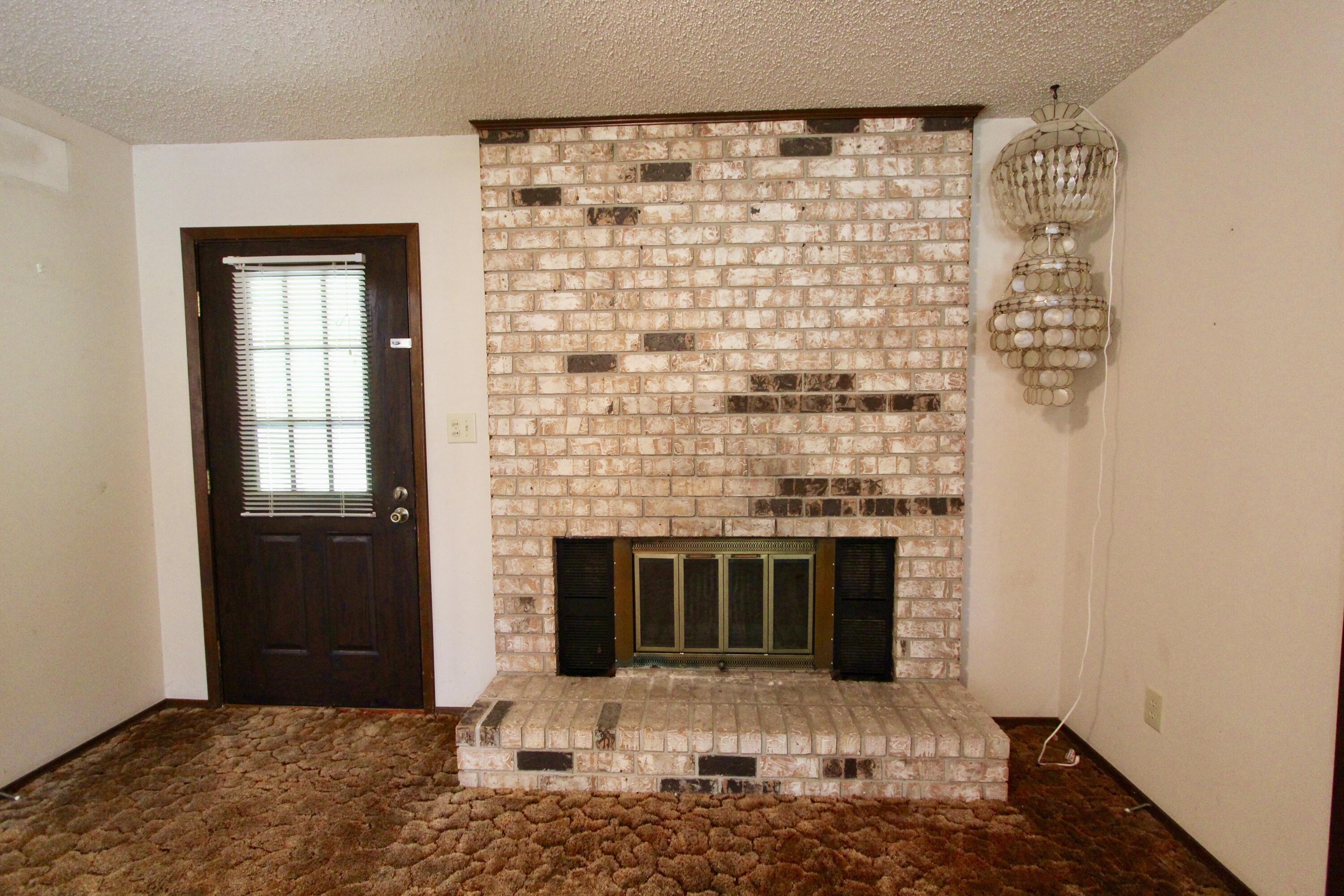 5446 Monterrey Road Crestview, FL 32539 - Photo 8 of 26 CV Fireplace