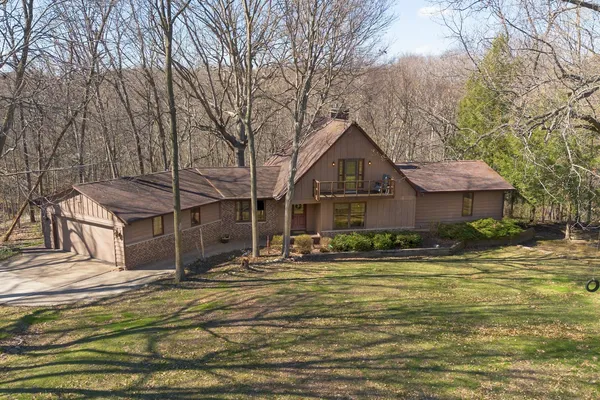 $395,000 | 1935 Deerfield Road, Princeton, IL 61356