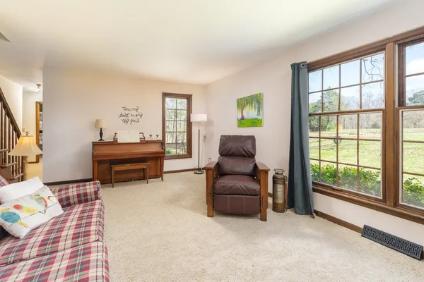 $395,000 | 1935 Deerfield Road, Princeton, IL 61356