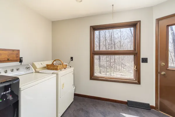 $395,000 | 1935 Deerfield Road, Princeton, IL 61356