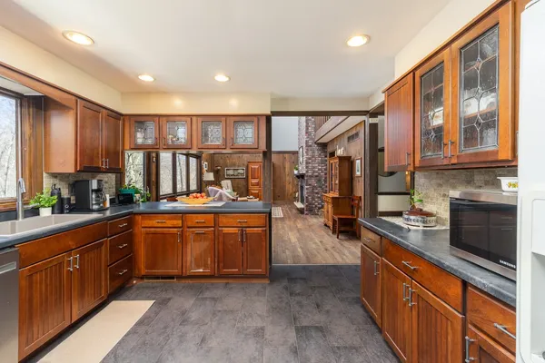 $395,000 | 1935 Deerfield Road, Princeton, IL 61356