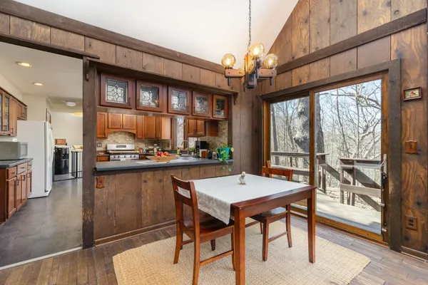 $395,000 | 1935 Deerfield Road, Princeton, IL 61356