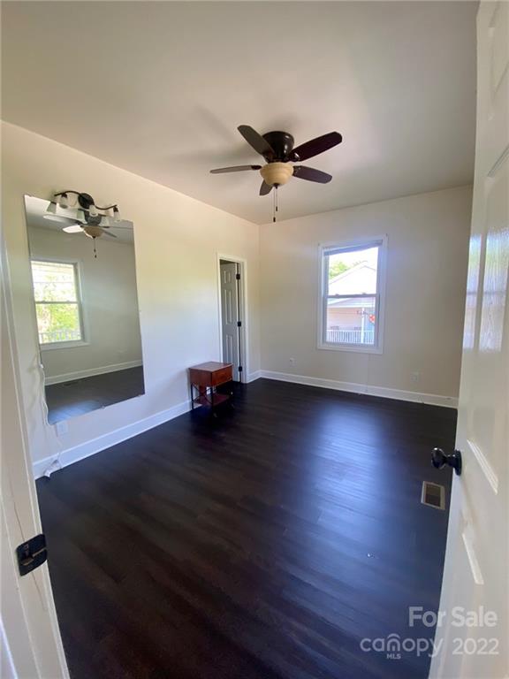 5 Ridge Street Marion, NC 28752 - Photo 6 of 8 Gallery Image 6