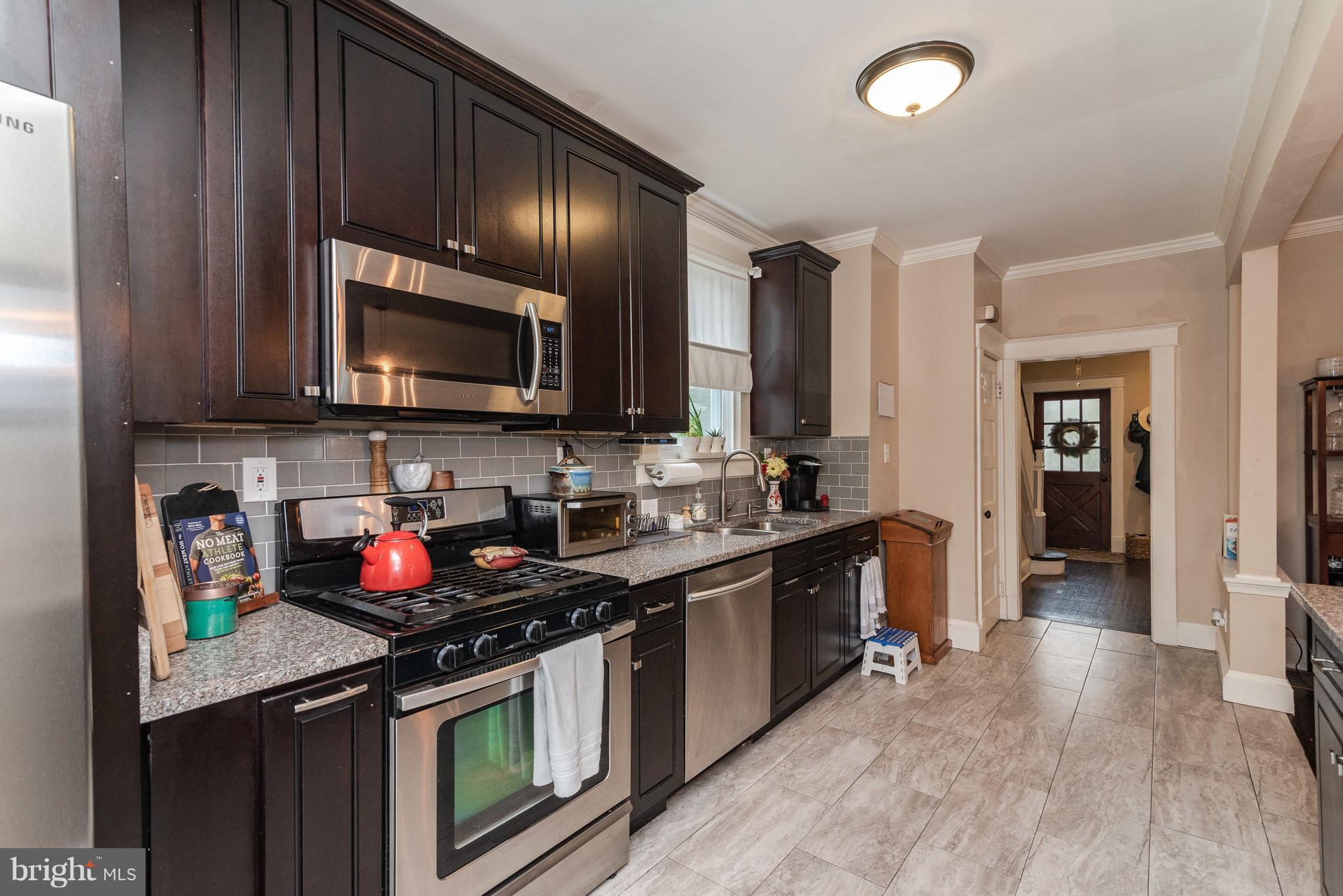 5312 Wendley Road Baltimore, MD 21229 - Photo 9 of 34 Kitchen with stainless steel appliances