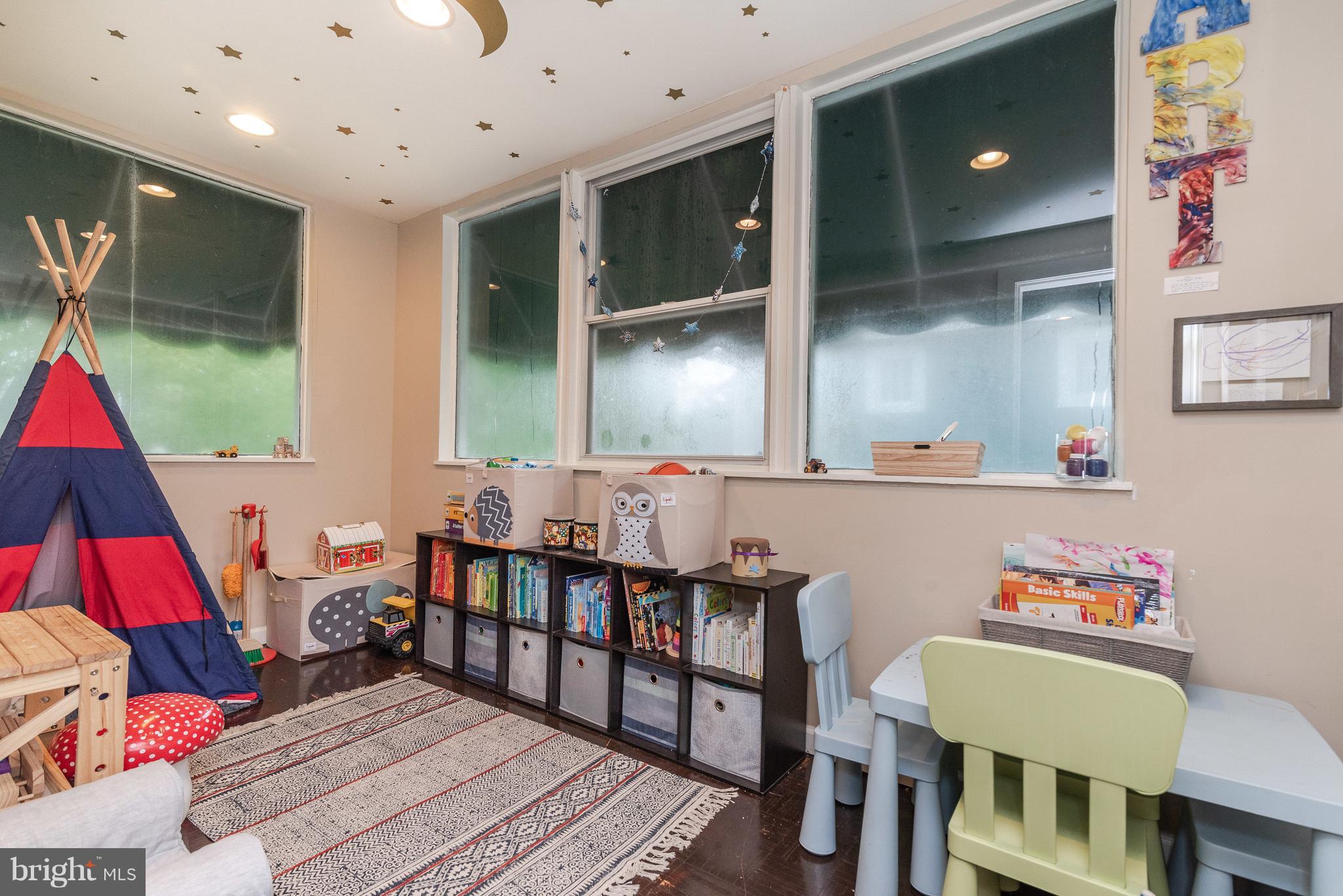 5312 Wendley Road Baltimore, MD 21229 - Photo 12 of 34 Sunroom addition off of family room