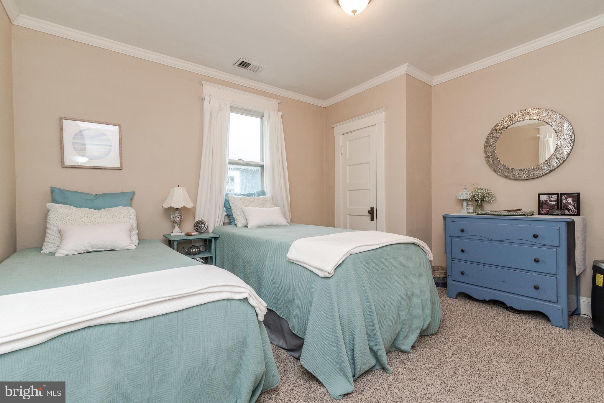 5312 Wendley Road Baltimore, MD 21229 - Photo 18 of 34 Second bedroom
