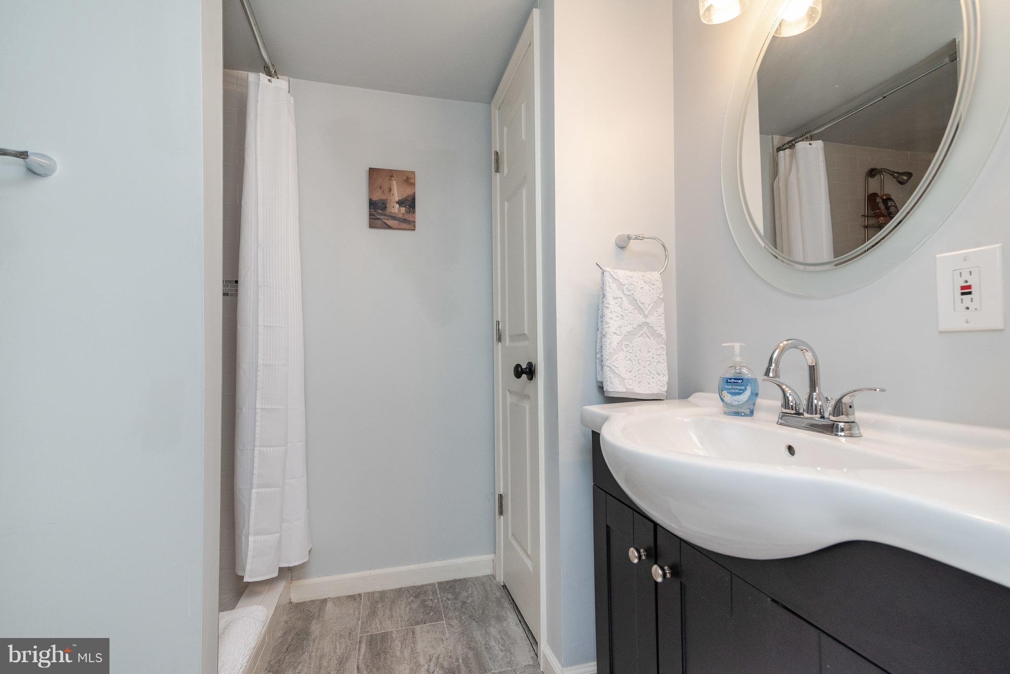 5312 Wendley Road Baltimore, MD 21229 - Photo 26 of 34 Updated full bath in basement