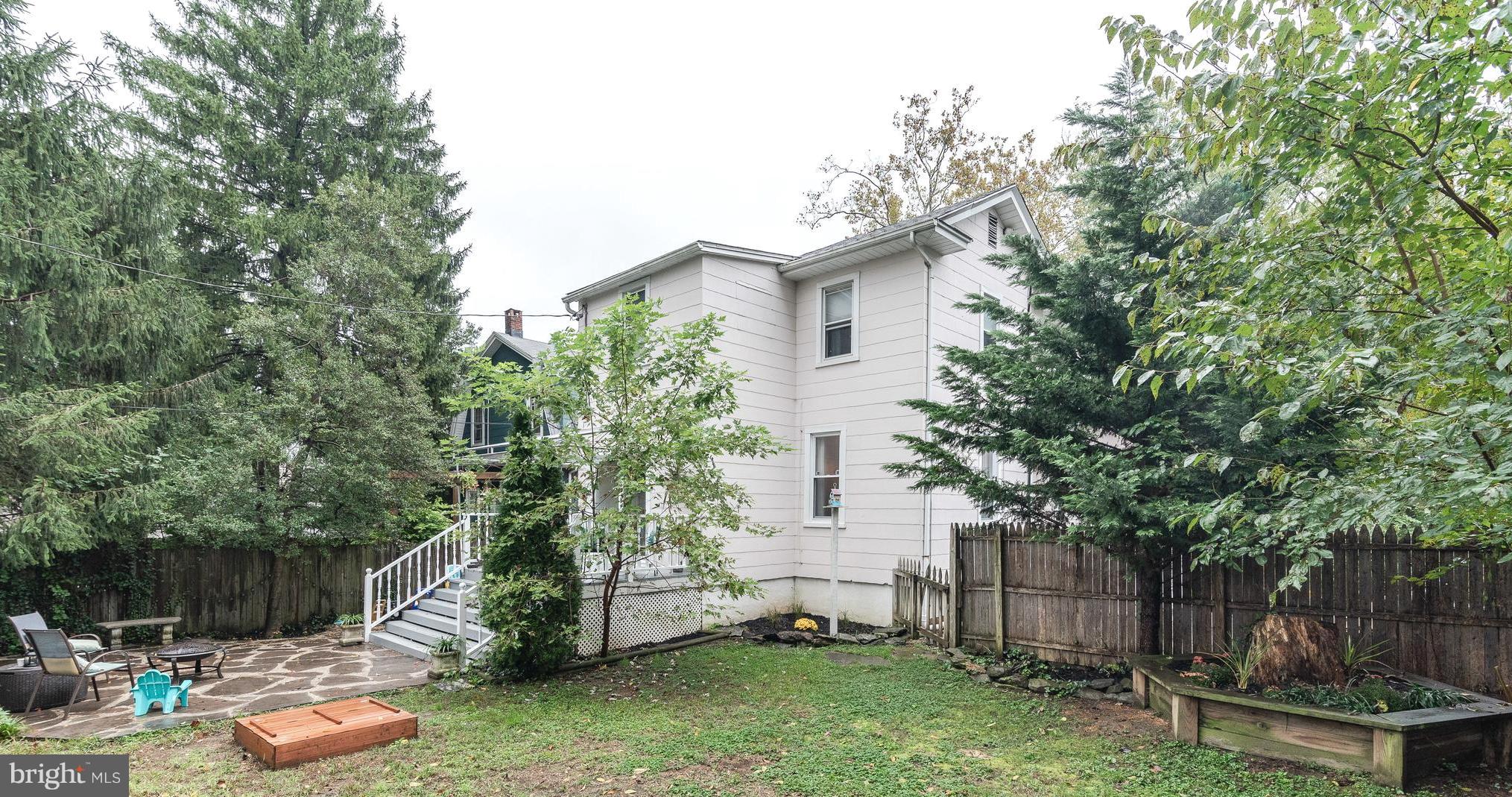5312 Wendley Road Baltimore, MD 21229 - Photo 32 of 34 Large yard space