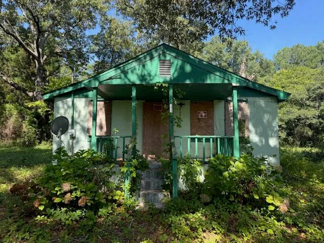 $199,600 | 111 Roberta Drive, Eutawville, SC 29048