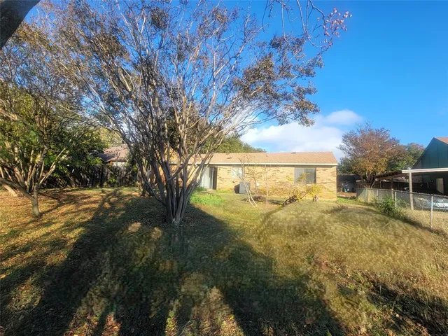 $1,725 | 7724 Val Verde Drive, Fort Worth, TX 76133