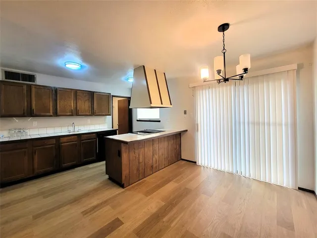 $1,725 | 7724 Val Verde Drive, Fort Worth, TX 76133