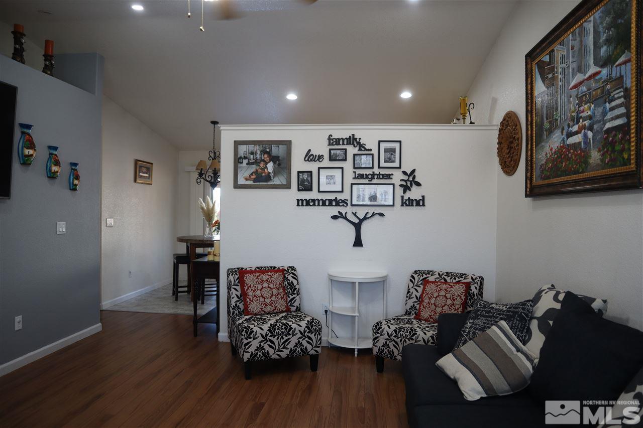 18241 Pin Oak Court Reno, NV 89508 - Photo 5 of 28 Photo 5