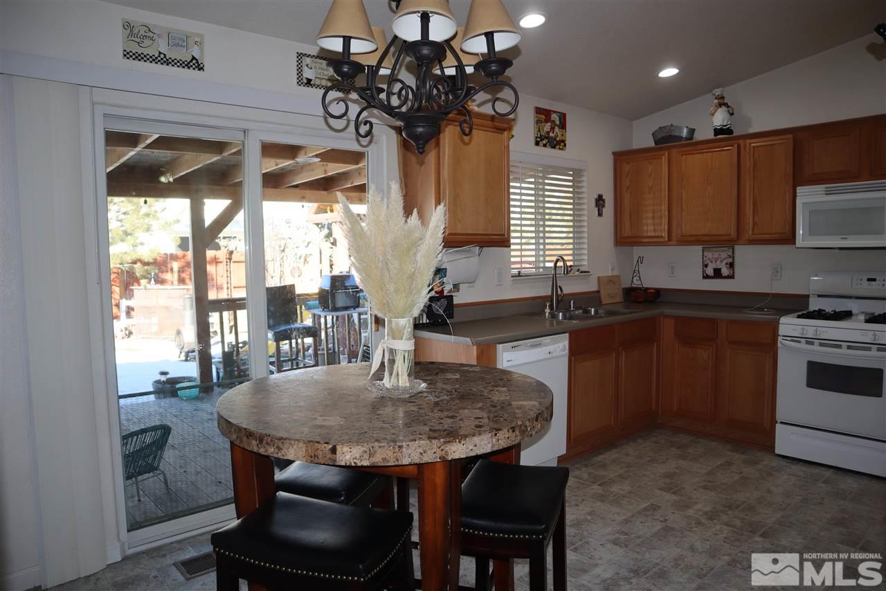 18241 Pin Oak Court Reno, NV 89508 - Photo 7 of 28 Photo 7