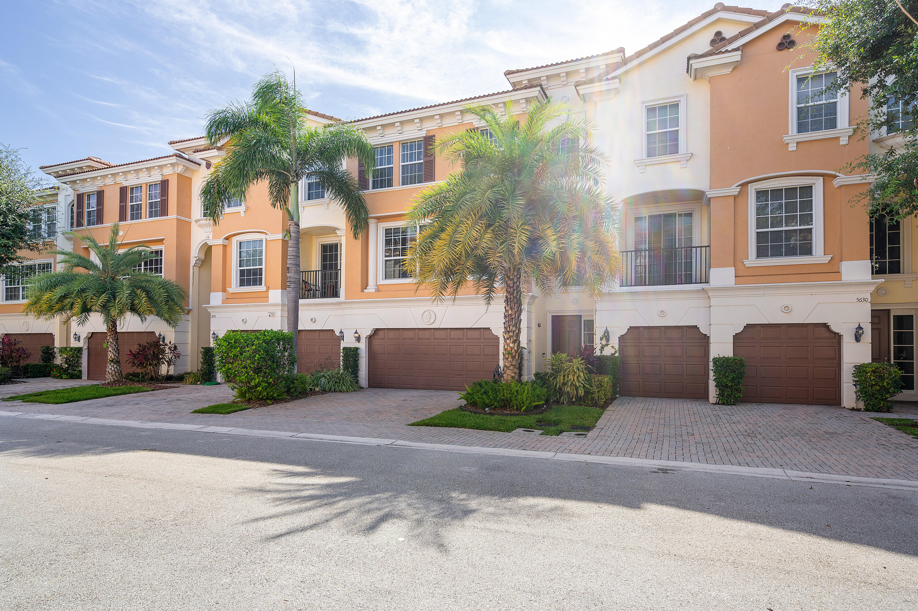 5640 Northeast Trieste Way Boca Raton, FL 33487 - Photo 3 of 40 003-5640NortheastTriesteWay-BocaRaton-FL