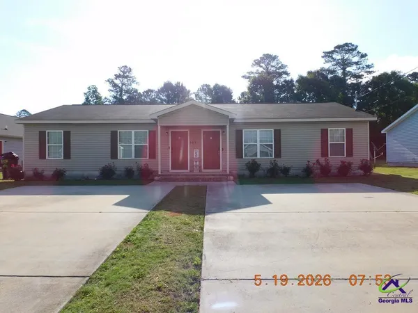 $1,300 | 103 B Ronald Pride Boulevard, Fort Valley, GA 31030