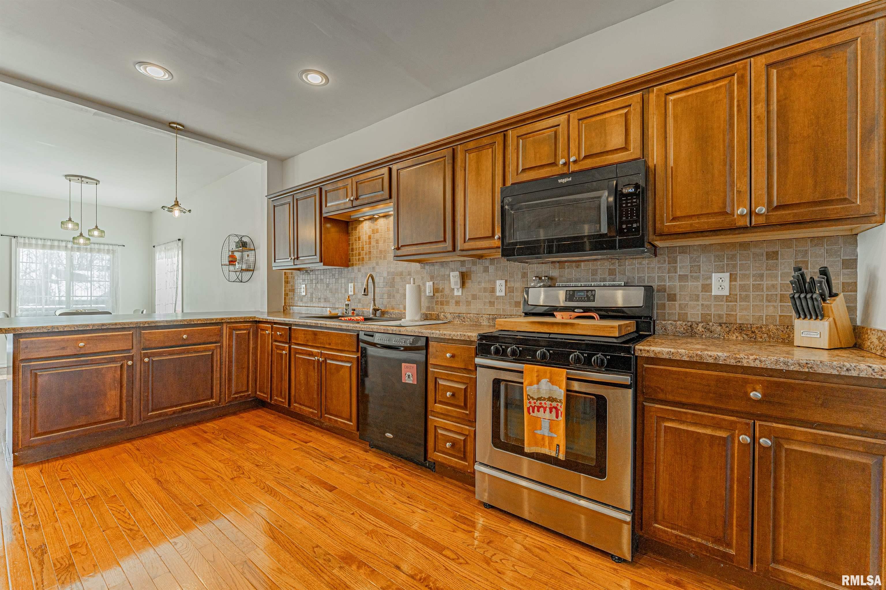 1528 Forest Hills Road Lincoln, IL 62656 - Photo 14 of 42