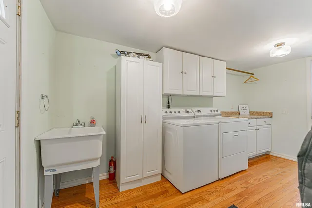 $375,000 | 1528 Forest Hills Road, Lincoln, IL 62656