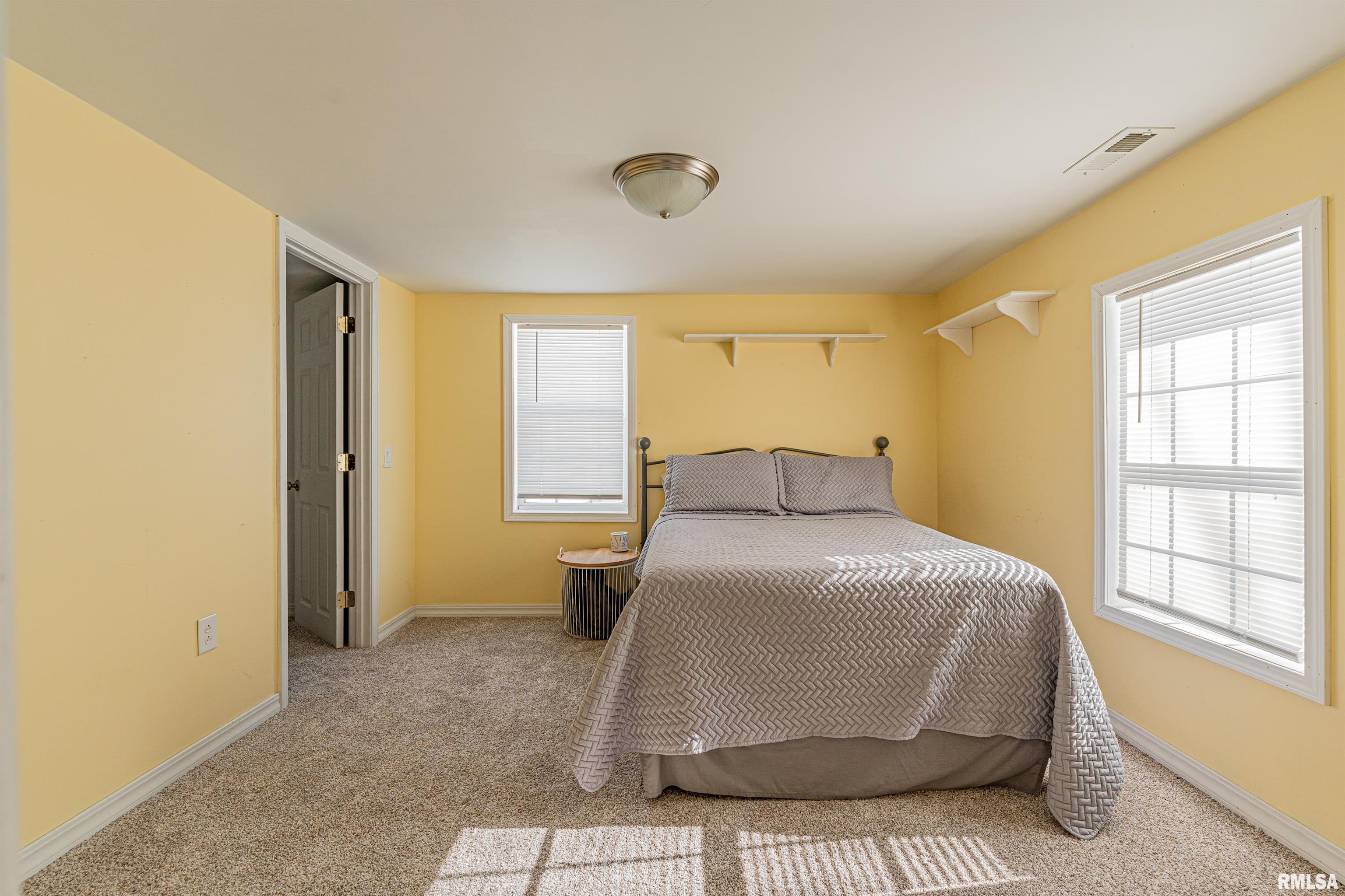 1528 Forest Hills Road Lincoln, IL 62656 - Photo 28 of 42