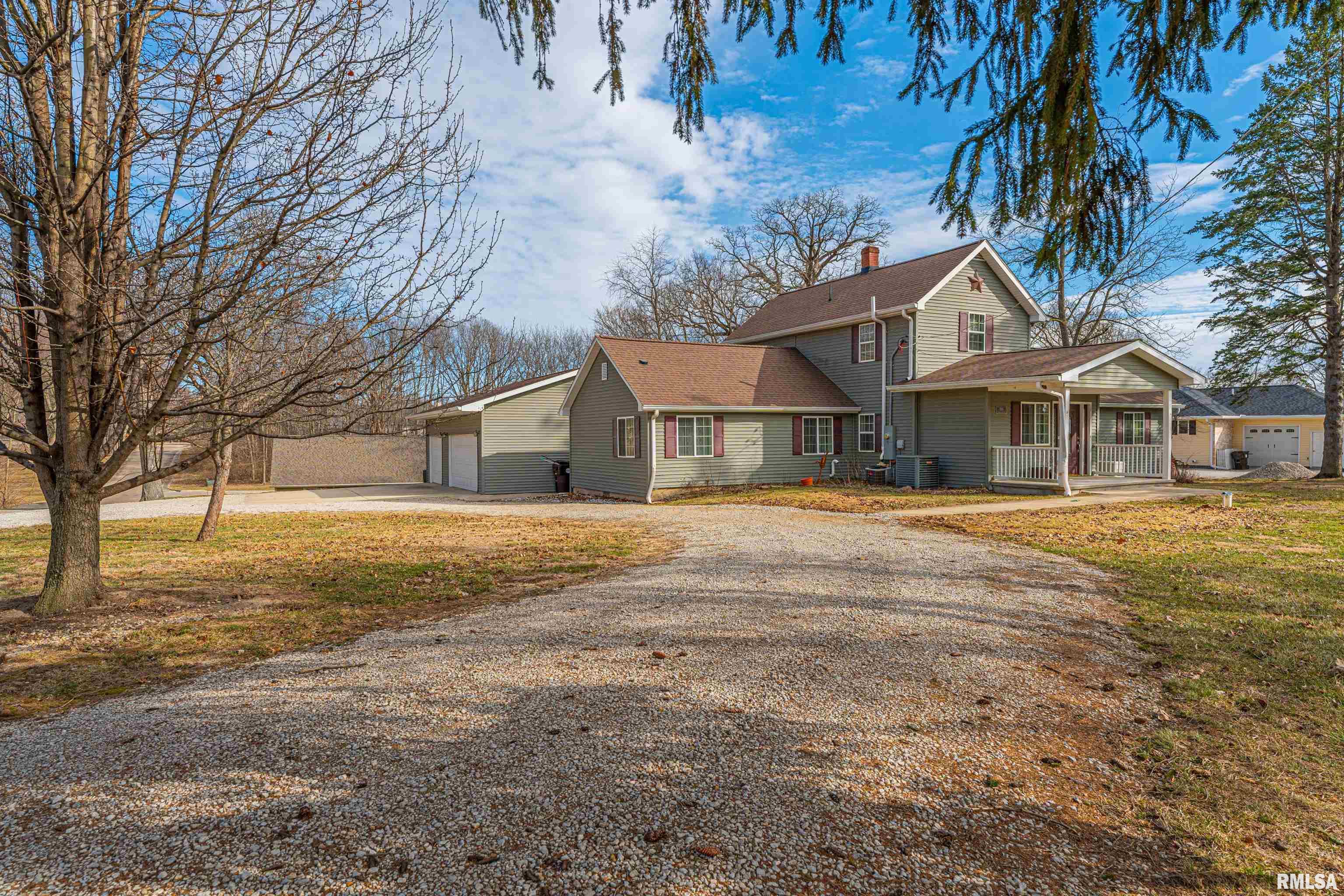 1528 Forest Hills Road Lincoln, IL 62656 - Photo 3 of 45