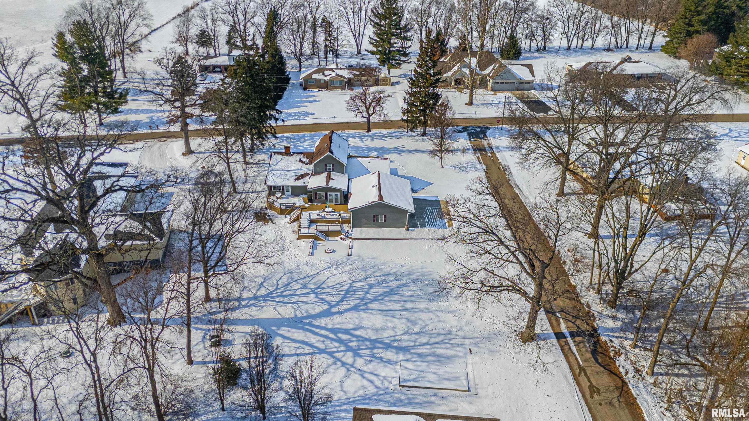 1528 Forest Hills Road Lincoln, IL 62656 - Photo 37 of 42