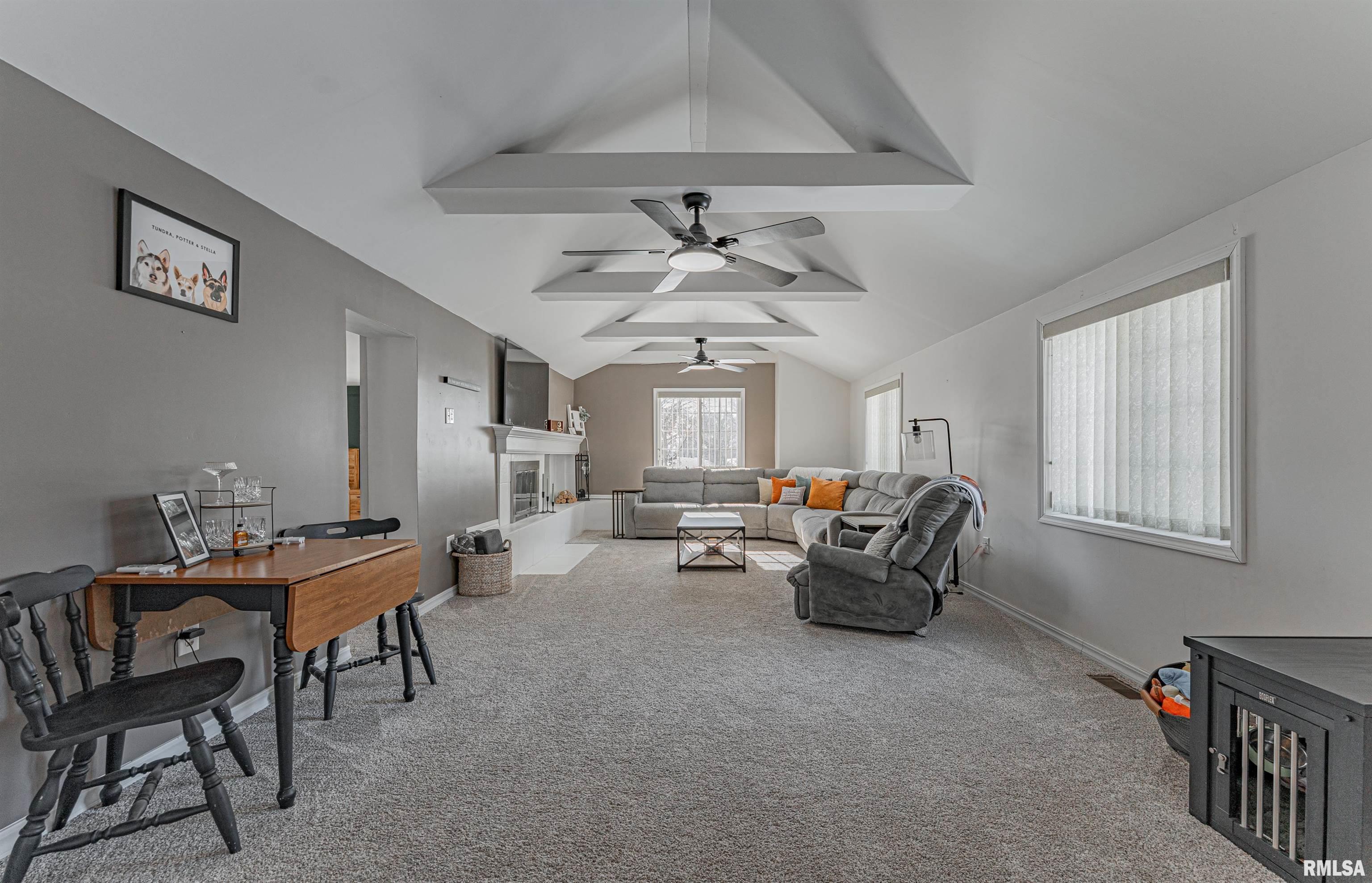 1528 Forest Hills Road Lincoln, IL 62656 - Photo 10 of 42