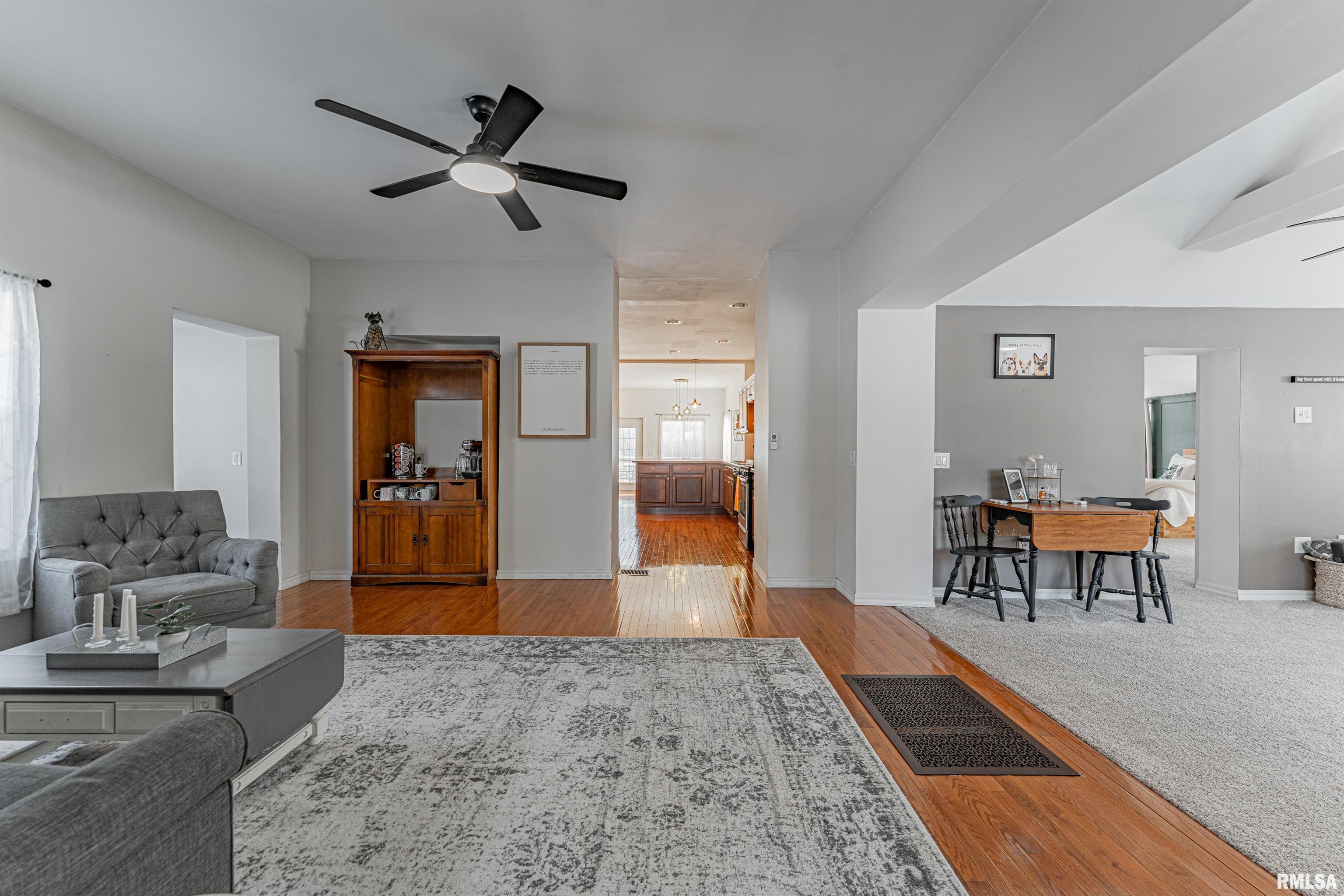 1528 Forest Hills Road Lincoln, IL 62656 - Photo 10 of 45