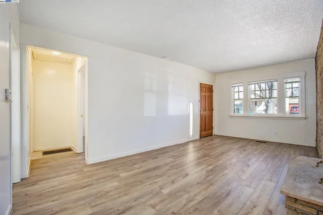 $4,200 | 60 Maitland Drive, Alameda, CA 94502