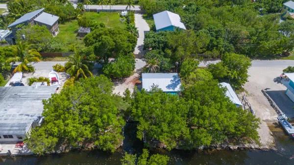 $698,000 | 30881 Witters Lane, Big Pine Key, FL 33043
