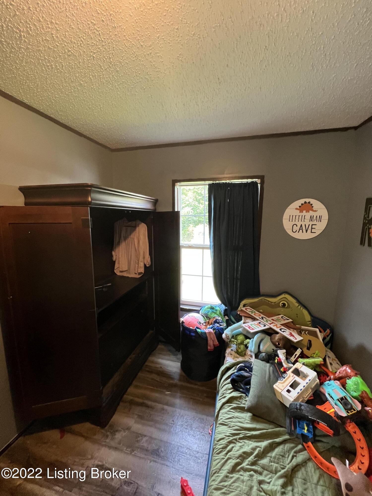 199 Bivins Point Road Shepherdsville, KY 40165 - Photo 17 of 25 E27DBFF1-3482-4AF2-A236-A28A604D78F3
