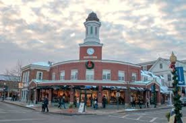 105 Shellback Way, Unit 105 Mashpee, MA 02649 - Photo 24 of 26 a front view of a building