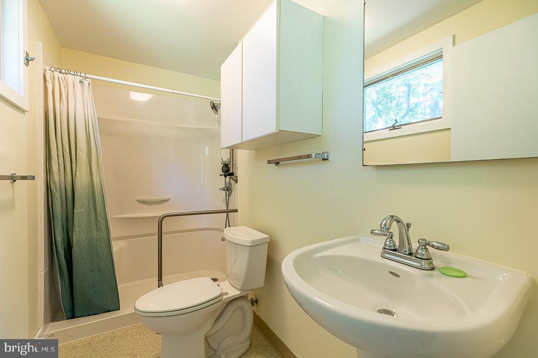 355 Roland Avenue Chambersburg, PA 17201 - Photo 31 of 37 Gallery Image 31
