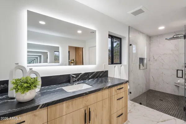 $2,100,000 | 1413 East San Miguel Avenue, Phoenix, AZ 85014