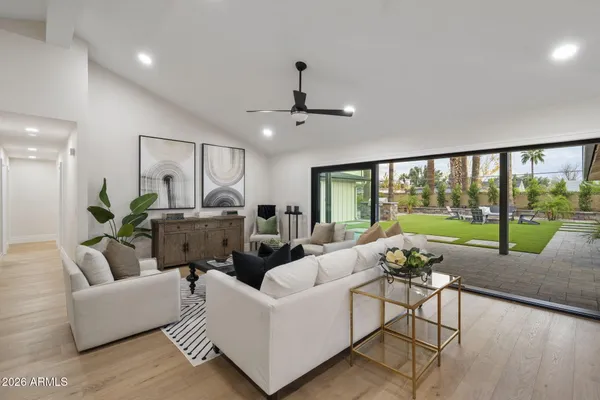 $2,100,000 | 1413 East San Miguel Avenue, Phoenix, AZ 85014