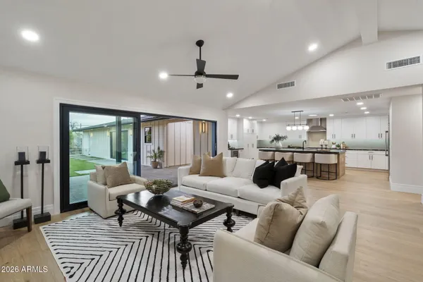 $2,100,000 | 1413 East San Miguel Avenue, Phoenix, AZ 85014