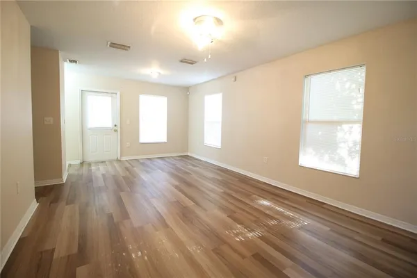 $2,600 | 720 Newton Avenue South, St. Petersburg, FL 33701