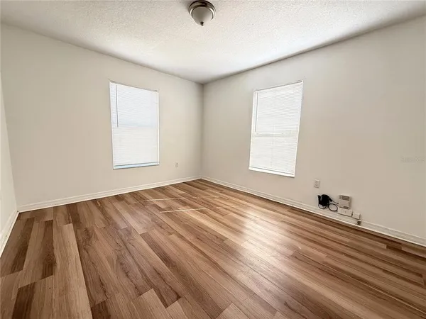 $2,600 | 720 Newton Avenue South, St. Petersburg, FL 33701