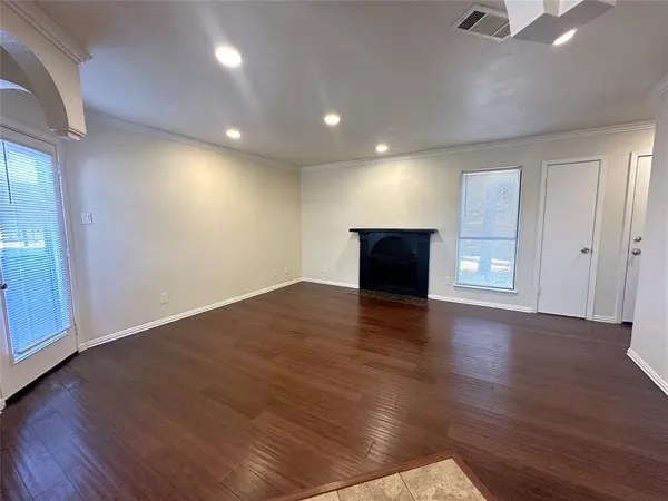 $106,000 | 1600 Pecan Chase Circle, Unit 6, Arlington, TX 76012