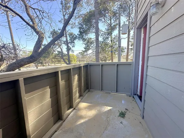 $106,000 | 1600 Pecan Chase Circle, Unit 6, Arlington, TX 76012