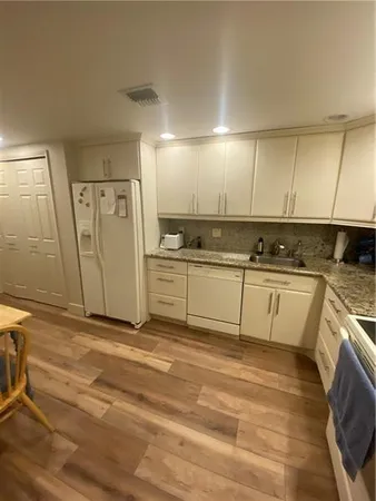 $3,200 | 4280 Oaks Terrace, Unit 101, Pompano Beach, FL 33069