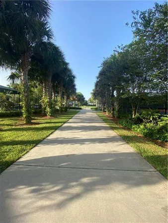 $3,200 | 4280 Oaks Terrace, Unit 101, Pompano Beach, FL 33069