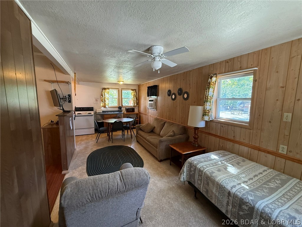 29793 Liars Loop Warsaw, MO 65355 - Photo 5 of 22