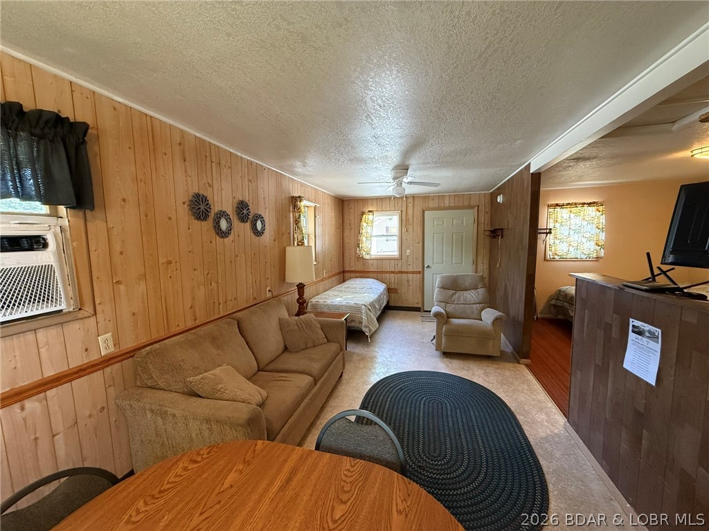29793 Liars Loop Warsaw, MO 65355 - Photo 6 of 22