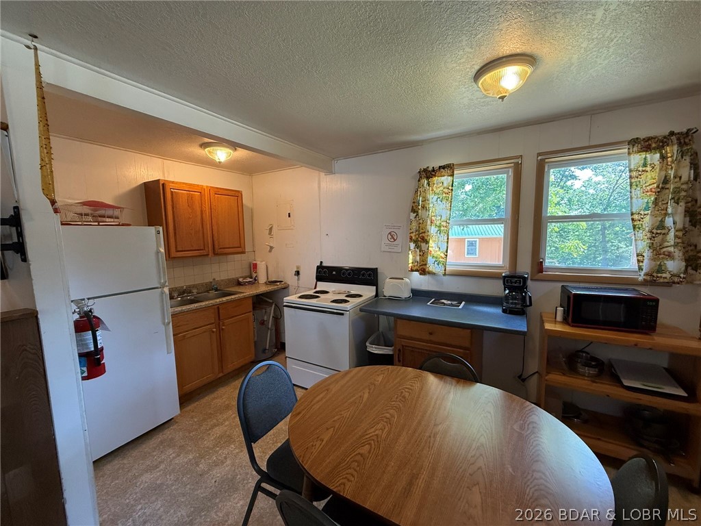 29793 Liars Loop Warsaw, MO 65355 - Photo 8 of 22