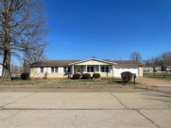 $209,900 | 316 Sherlock Drive, Fredericktown, MO 63645