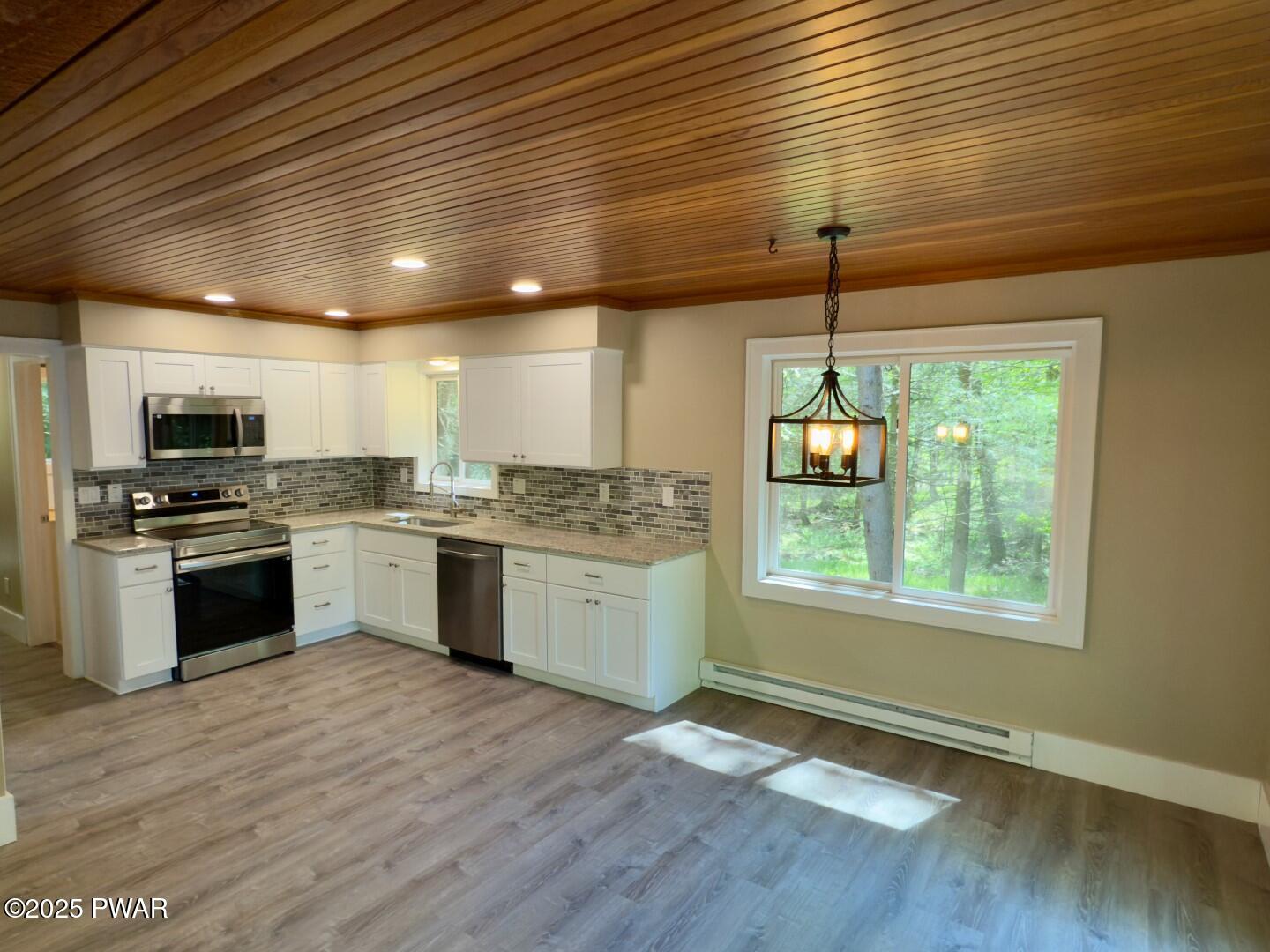 17 Applegate Road Lake Ariel, PA 18436 - Photo 9 of 69